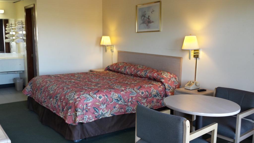 Express Inn نيو ألباني المظهر الخارجي الصورة
